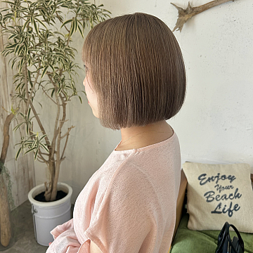 ミルクティーベージュsea by Sign 中区大手町美容室シーバイサイン